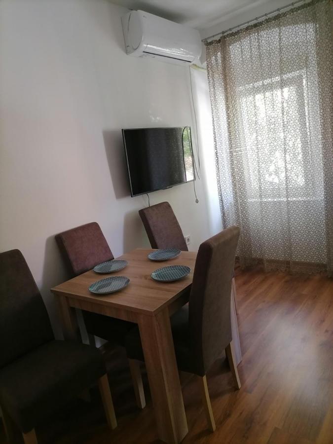 Apartmani 15 Cetinje Ngoại thất bức ảnh