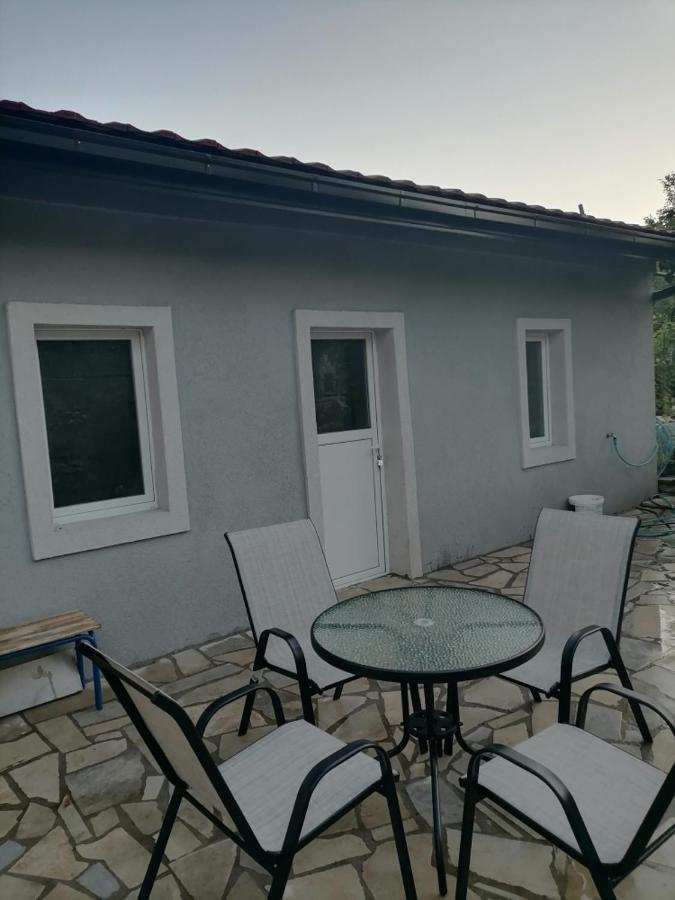 Apartmani 15 Cetinje Ngoại thất bức ảnh