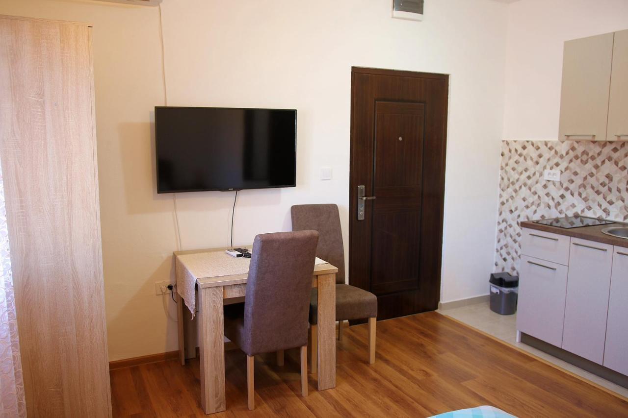 Apartmani 15 Cetinje Ngoại thất bức ảnh