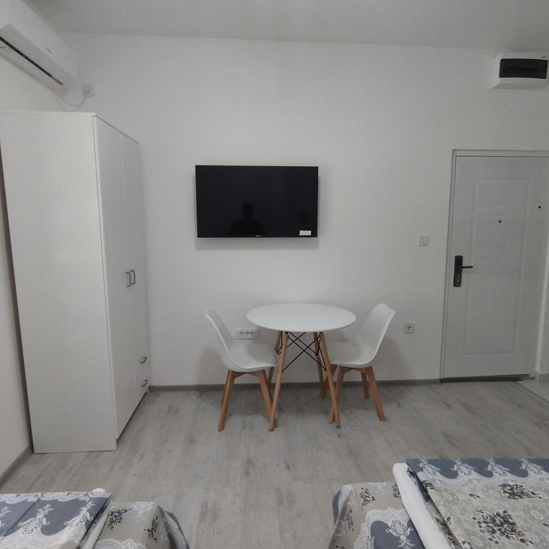 Apartmani 15 Cetinje Ngoại thất bức ảnh